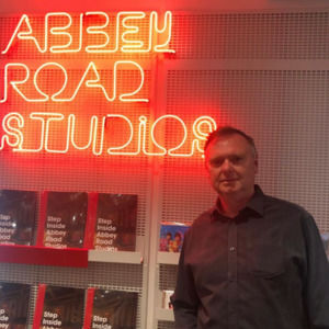 Meet your Posher, Derrick